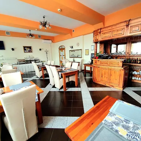 Aslan Hotel