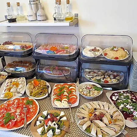 Aslan Hotel